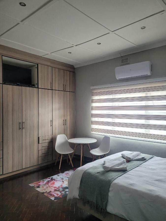 Palm Guesthouse Zeerust Luaran gambar